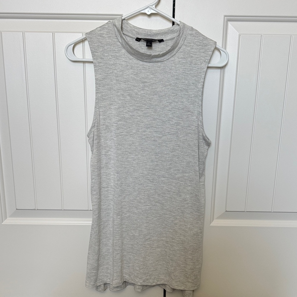 Banana Republic Light Gray Sleeveless Tank, perfect for tucking into highwaists